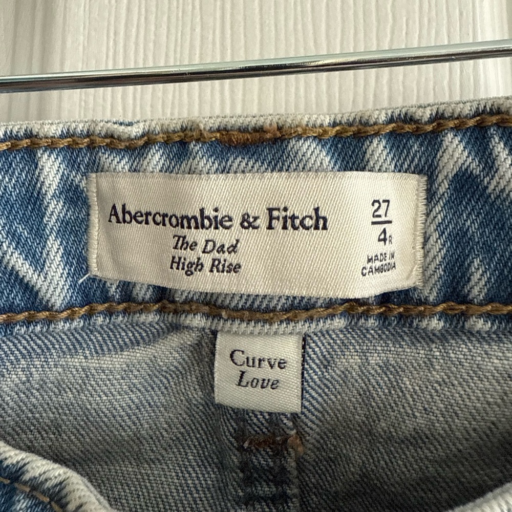 Abercrombie & Fitch Curve Love High Rise Dad Jean - Picture 3 of 6